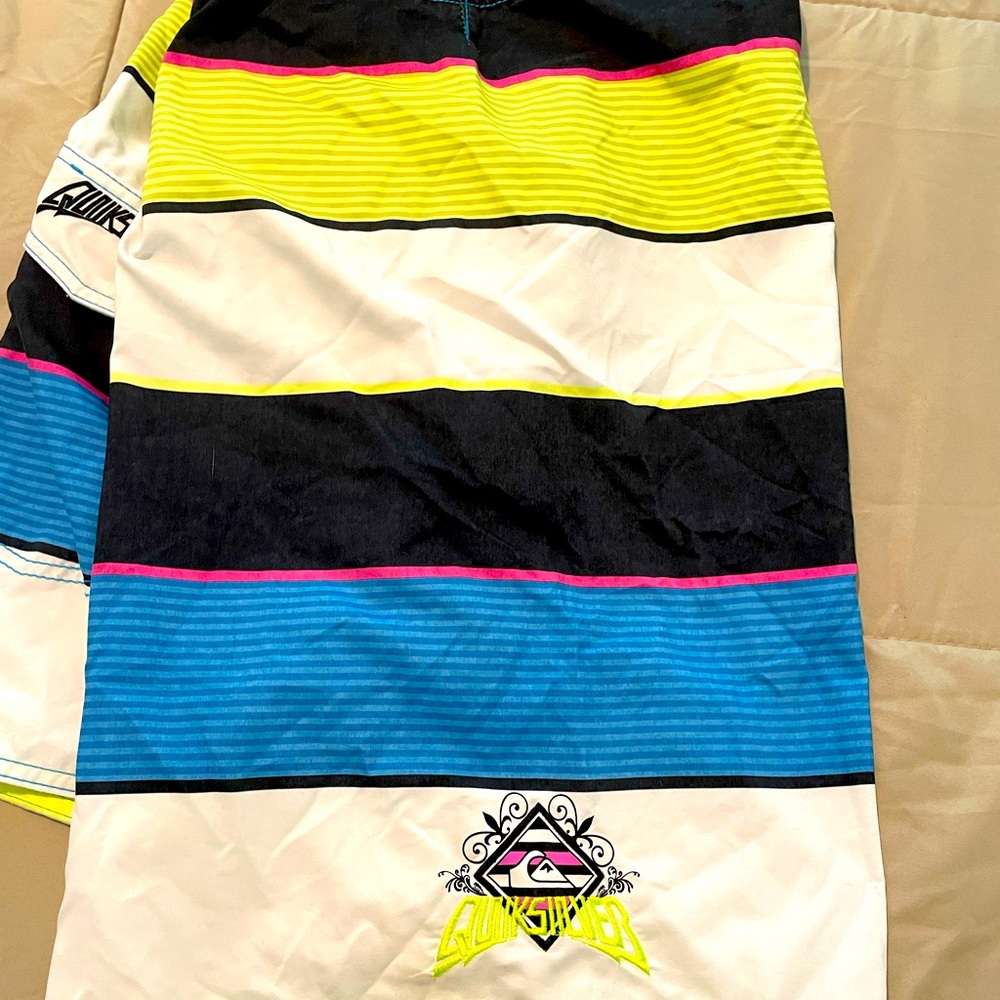 Quicksilver board shorts size 38, white, black, and neon: yellow, pink and blue. - Picture 3 of 6